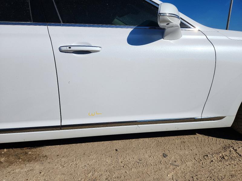 Снимка 12 от търг – 2018 GENESIS G90 с VIN KMHG54JH5JU039670
