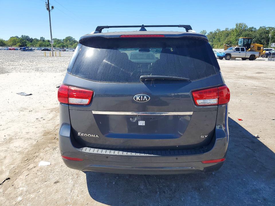 Photo 6 from auction – 2015 KIA SEDONA with VIN KNDMC5C12F6047899