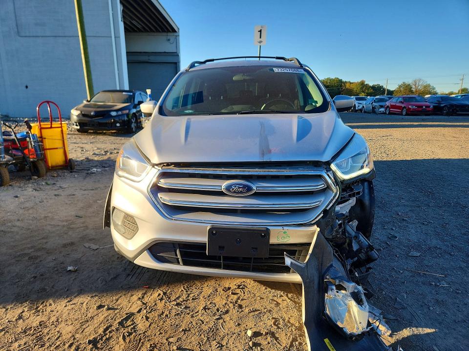 Снимка 5 от търг – 2018 FORD ESCAPE с VIN 1FMCU9HD4JUC04979
