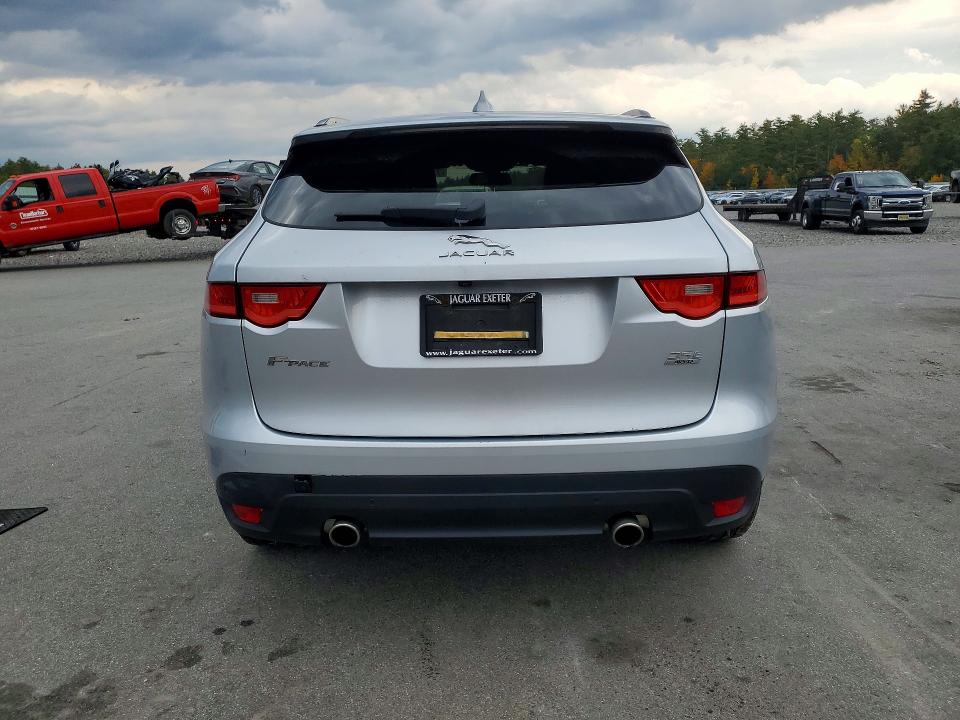 Zdjęcie 6 z aukcji – 2017 JAGUAR F-PACE z VIN SADCK2BV9HA069095