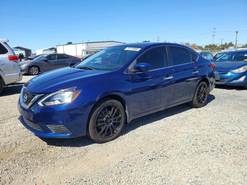 NISSAN SENTRA 2017 с VIN 3N1AB7AP7HY237401 - Снимка от търг