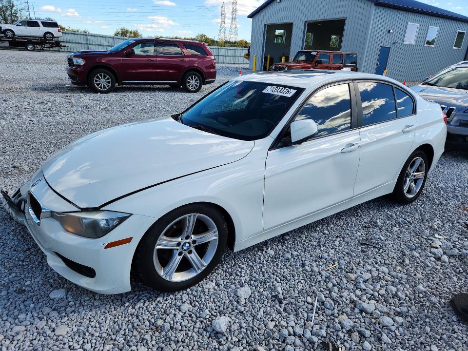BMW 328 2013 с VIN WBA3B3C53DJ810798 - Снимка от търг