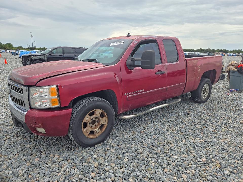 Photo 1 from auction – 2007 CHEVROLET SILVERADO with VIN 2GCEC19J371593897