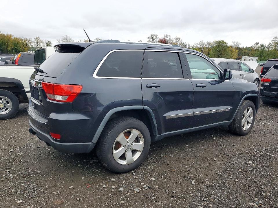 Снимка 3 от търг – 2013 JEEP GRAND CHEROKEE с VIN 1C4RJFAT2DC529941