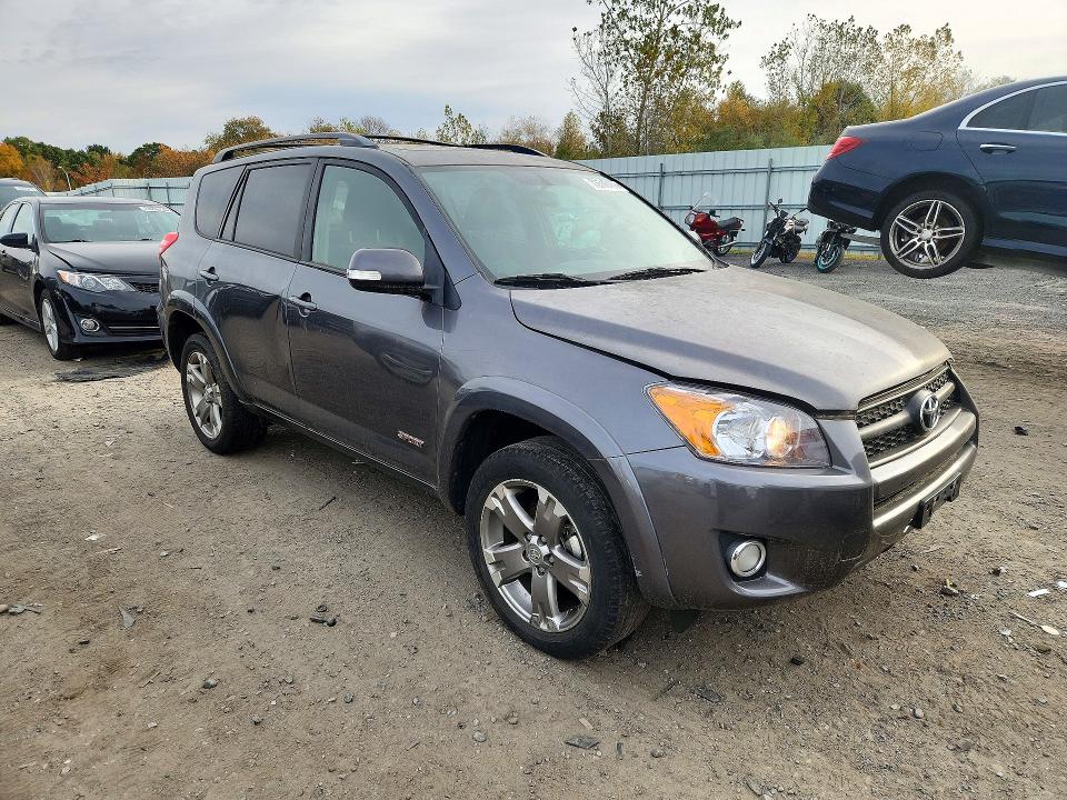 Photo 4 from auction – 2010 TOYOTA RAV4 with VIN JTMRF4DV2A5031466