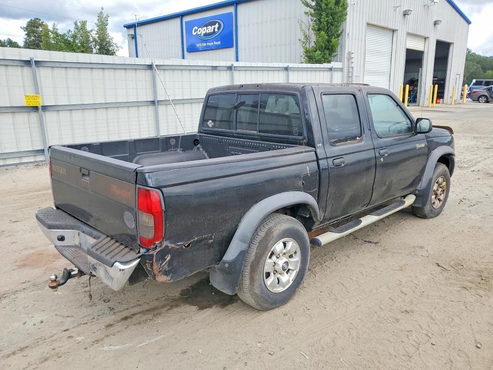 Снимка 3 от търг – 2000 NISSAN FRONTIER с VIN 1N6ED27T6YC354974