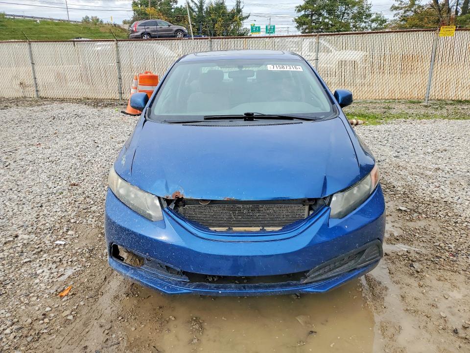 Снимка 5 от търг – 2012 HONDA CIVIC с VIN 19XFB2F81CE001280