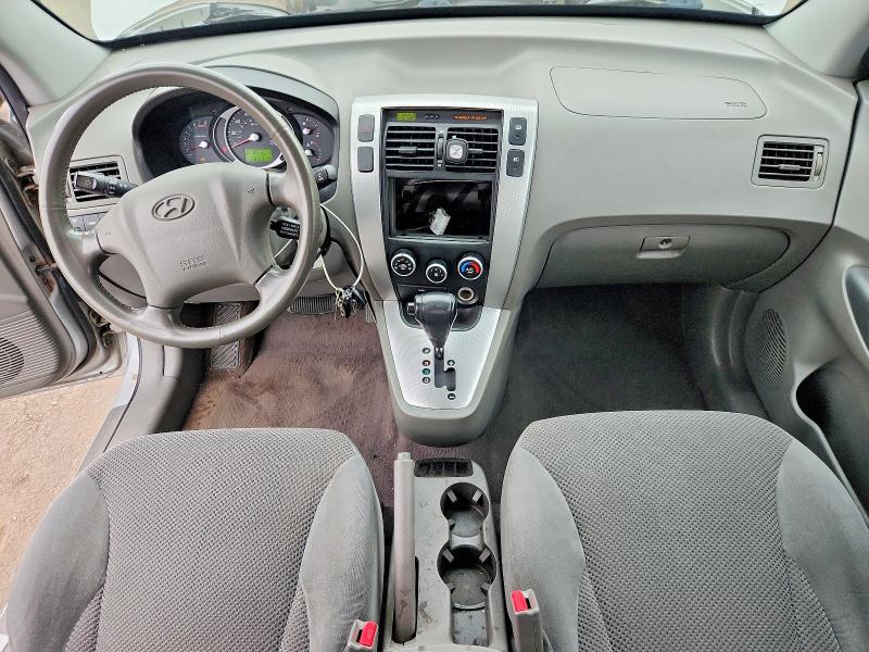 Снимка 8 от търг – 2008 HYUNDAI TUCSON с VIN KM8JN72D08U765742