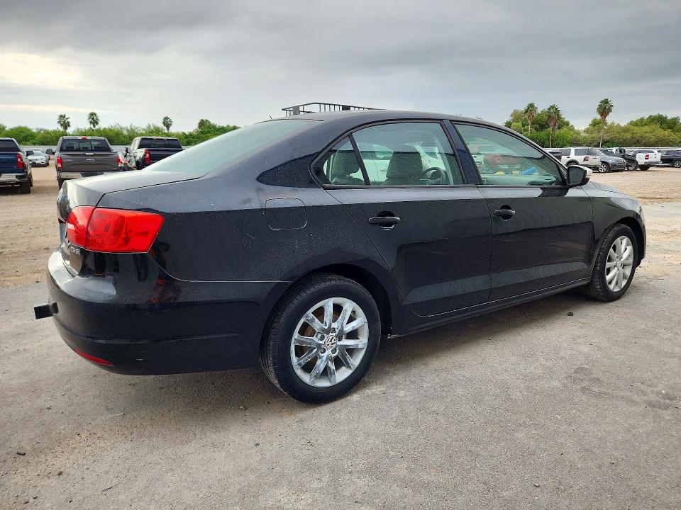 Photo 3 from auction – 2012 VOLKSWAGEN JETTA with VIN 3VWDP7AJ6CM332827