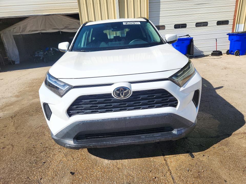 Снимка 5 от търг – 2023 TOYOTA RAV4 с VIN 2T3P1RFV6PC351781