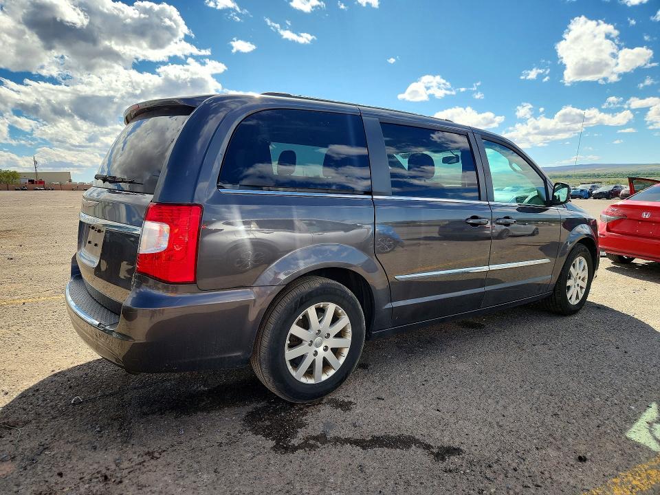 Снимка 3 от търг – 2016 CHRYSLER TOWN & COUNTRY с VIN 2C4RC1BG5GR187606