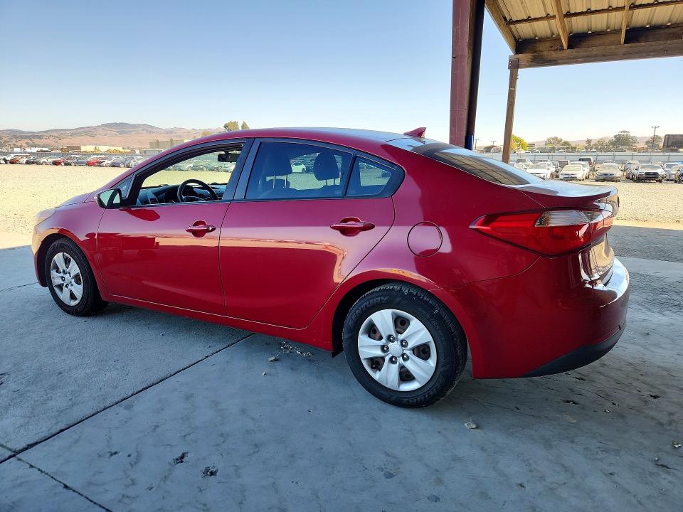 Фото 2 с аукциона – 2015 KIA FORTE с VIN KNAFX4A66F5422430