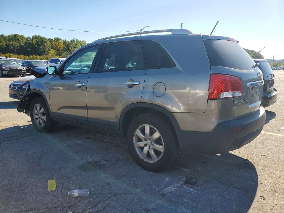 Снимка 2 от търг – 2011 KIA SORENTO с VIN 5XYKT4A18BG080014