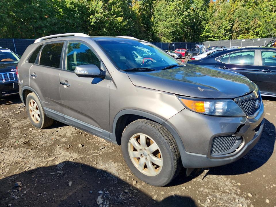 Zdjęcie 4 z aukcji – 2013 KIA SORENTO z VIN 5XYKT4A22DG323165