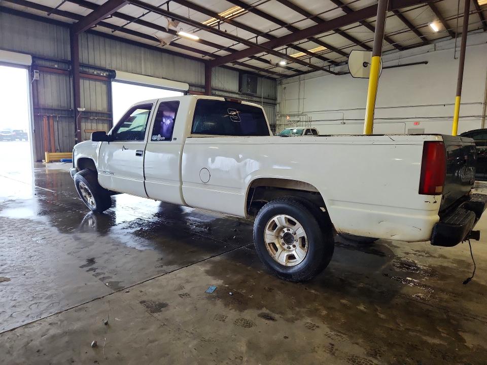 Photo 2 from auction – 1998 GMC SIERRA with VIN 1GTGC29R3WE520806