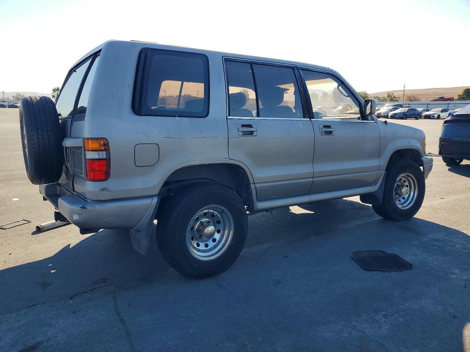 Снимка 3 от търг – 1993 ISUZU TROOPER с VIN JACDH58W1P7917786