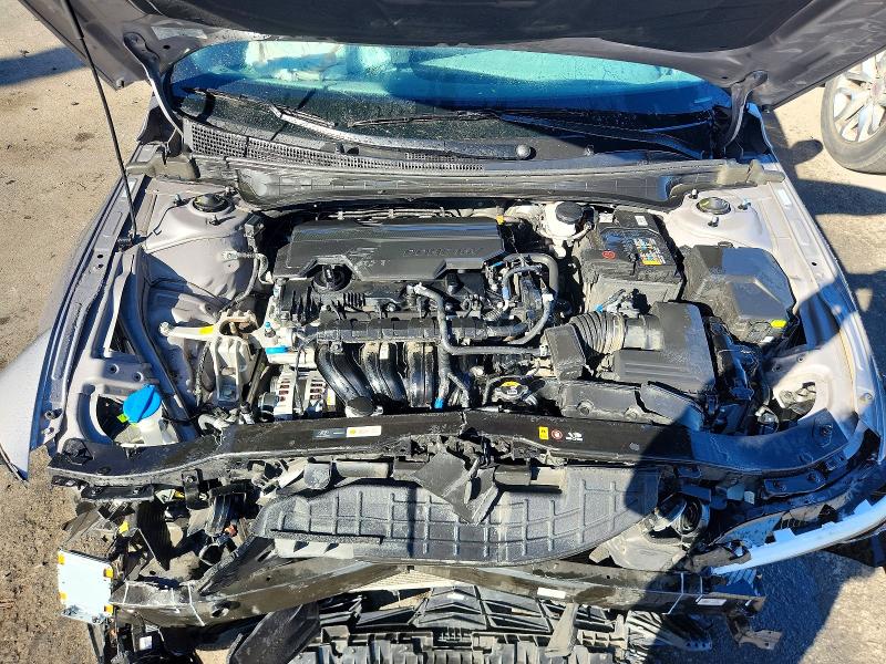 Снимка 11 от търг – 2025 HYUNDAI ELANTRA с VIN KMHLM4DG3SU039592