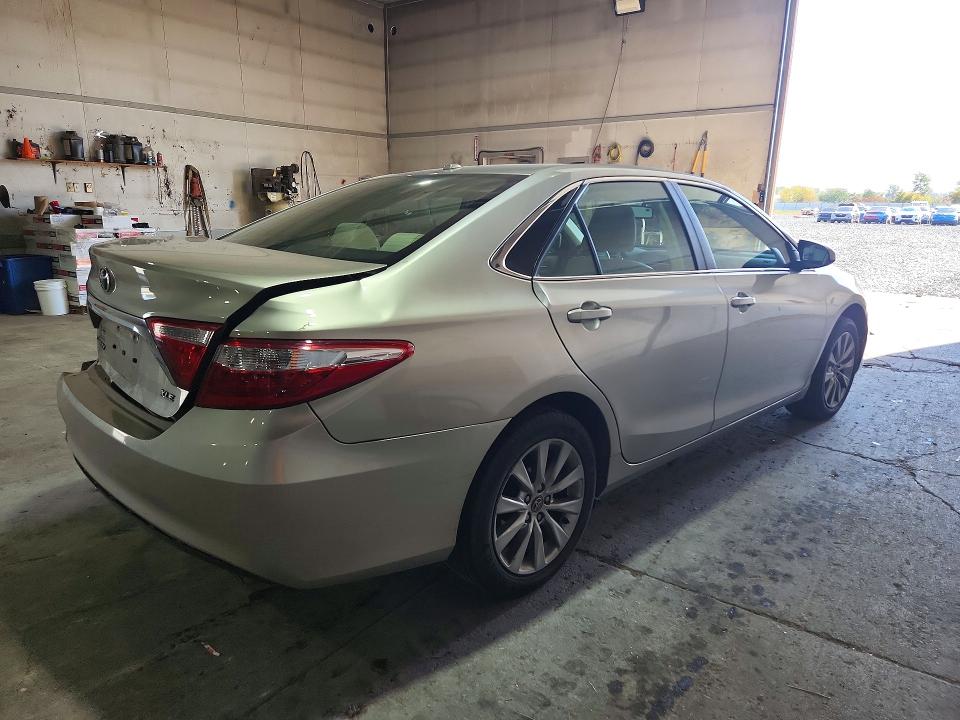 Снимка 3 от търг – 2016 TOYOTA CAMRY с VIN 4T1BF1FK4GU512400