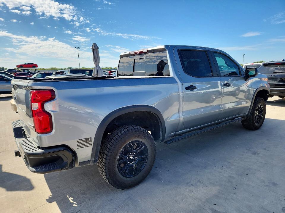 Снимка 3 от търг – 2023 CHEVROLET SILVERADO с VIN 3GCUDHELXPG305356