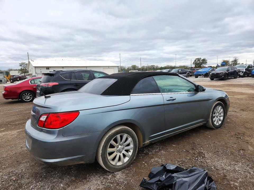 Снимка 3 от търг – 2010 CHRYSLER SEBRING с VIN 1C3BC5ED3AN180687