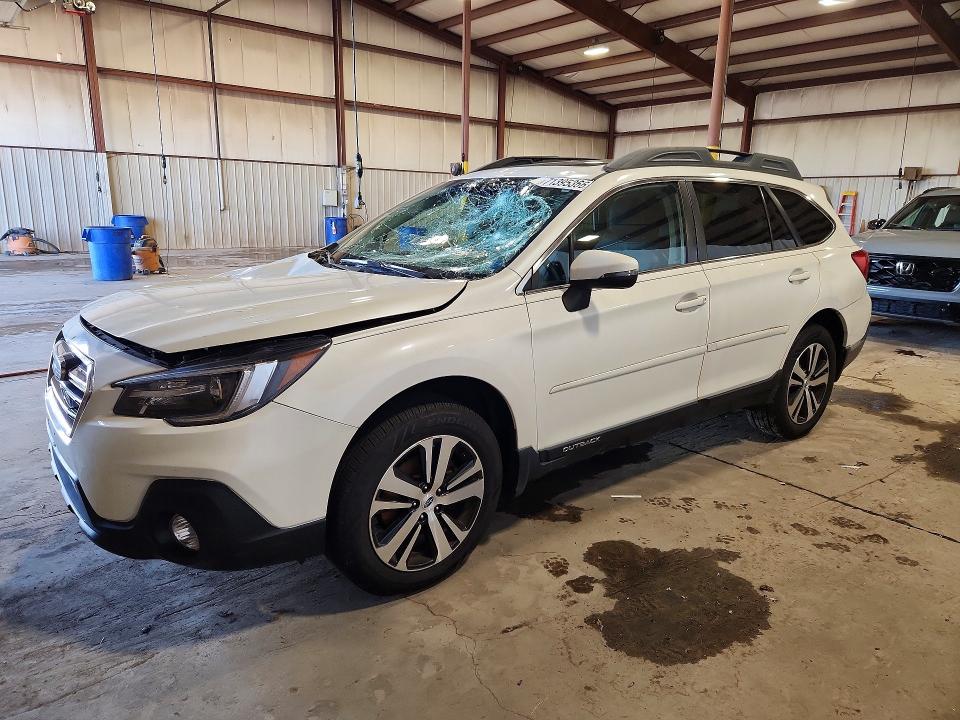 SUBARU OUTBACK 2018 with VIN 4S4BSANC4J3267181 - Photo from auction