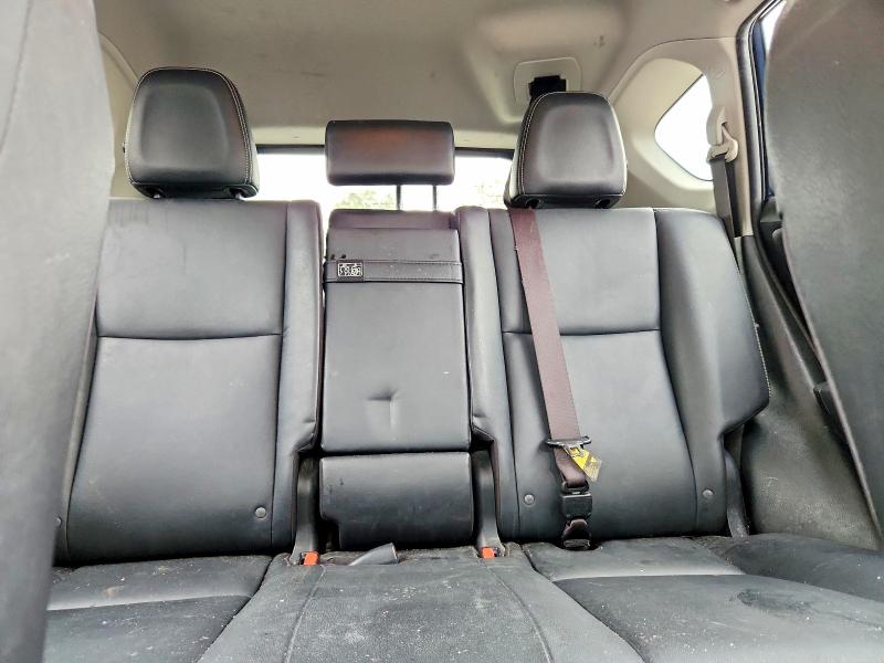 Photo 10 from auction – 2017 TOYOTA RAV4 HV with VIN JTMDJREV9HD084928