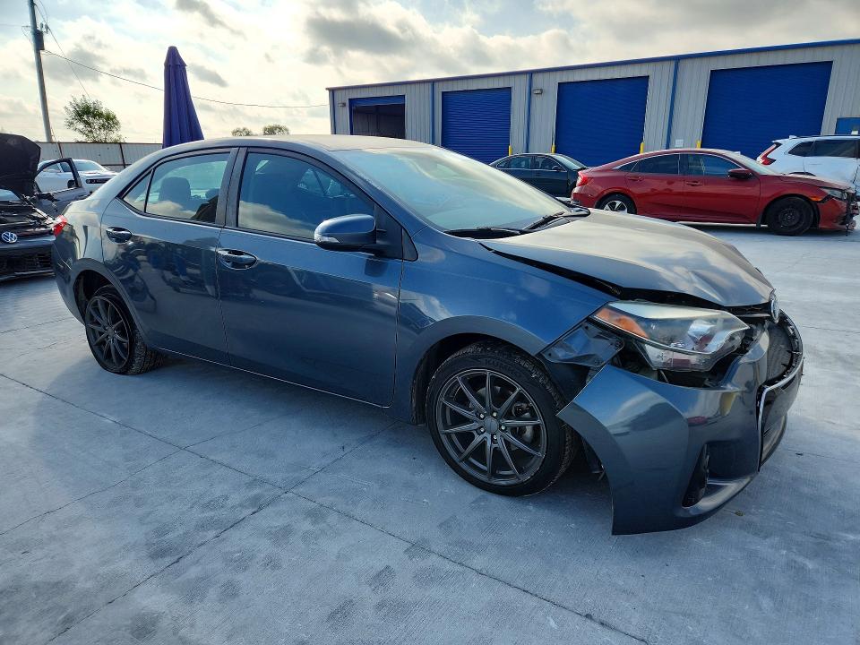 Снимка 4 от търг – 2015 TOYOTA COROLLA с VIN 5YFBURHE9FP303357