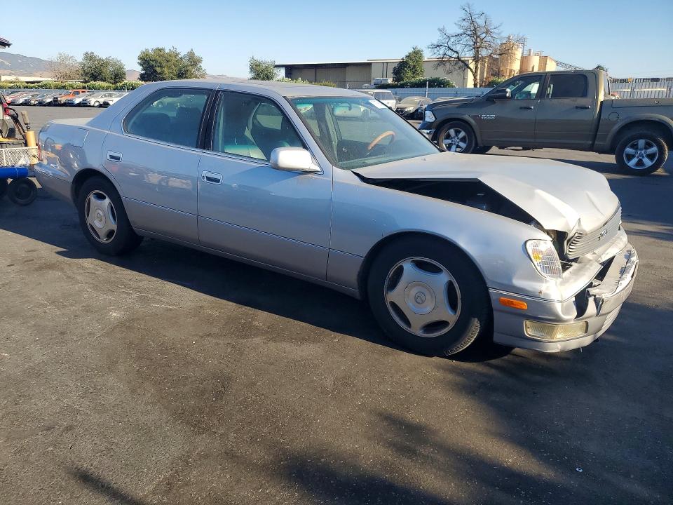 صورة رقم 4 من المزاد - 2000 LEXUS LS مع VIN JT8BH28FXY0173377