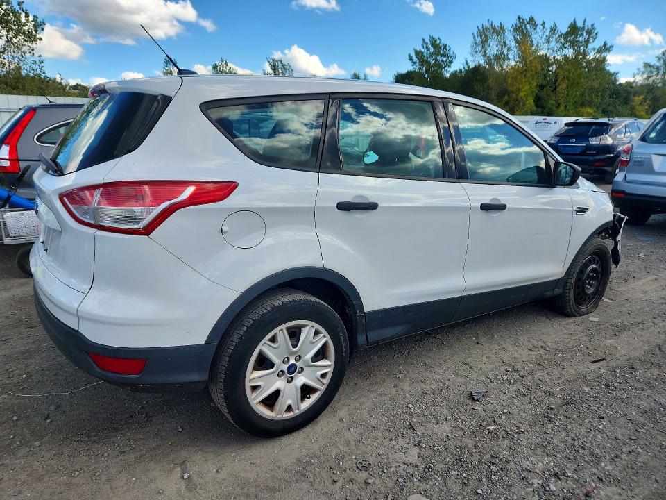 Foto 3 de la subasta – 2014 FORD ESCAPE con VIN 1FMCU0F76EUB03831