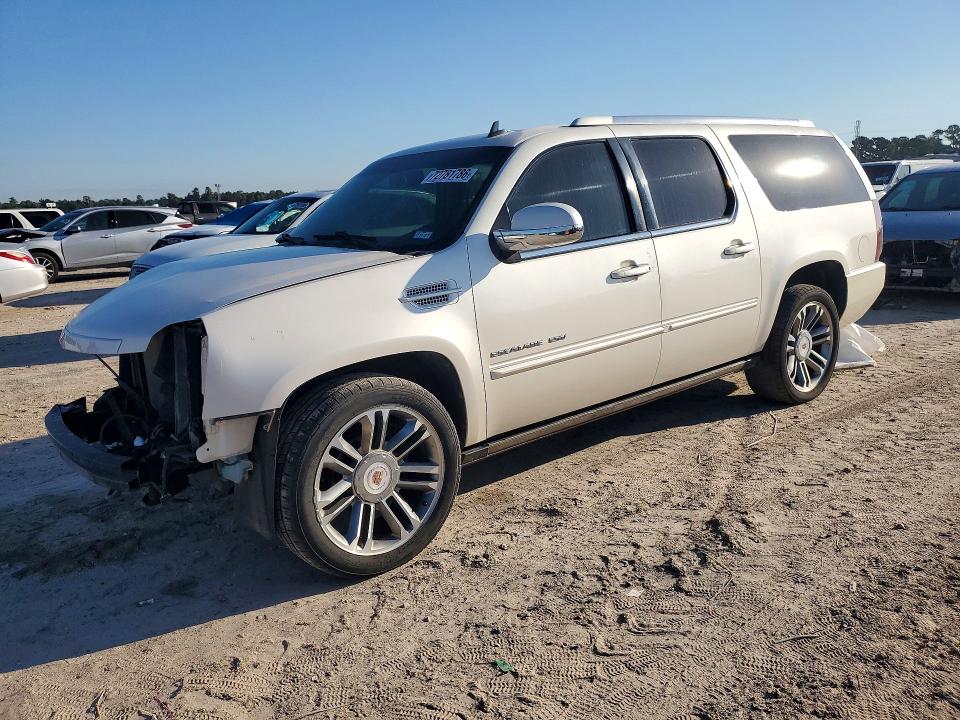 CADILLAC ESCALADE 2013 с VIN 1GYS4JEF2DR118272 - Снимка от търг