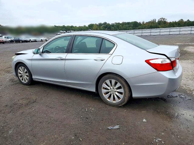 Снимка 2 от търг – 2015 HONDA ACCORD с VIN 1HGCR2F77FA098175