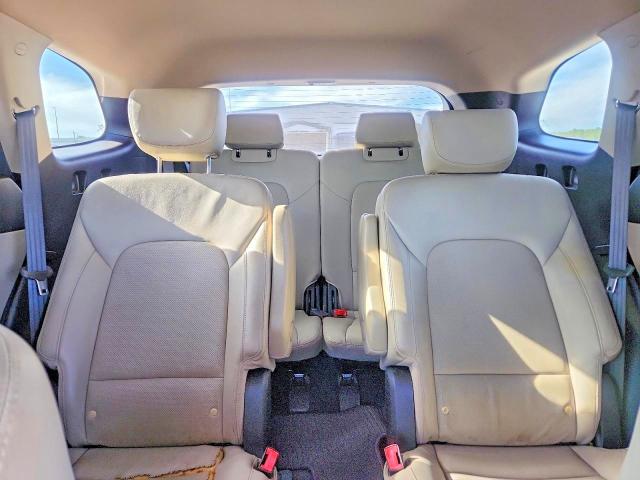 Photo 10 from auction – 2016 HYUNDAI SANTA FE with VIN KM8SNDHF6GU130437
