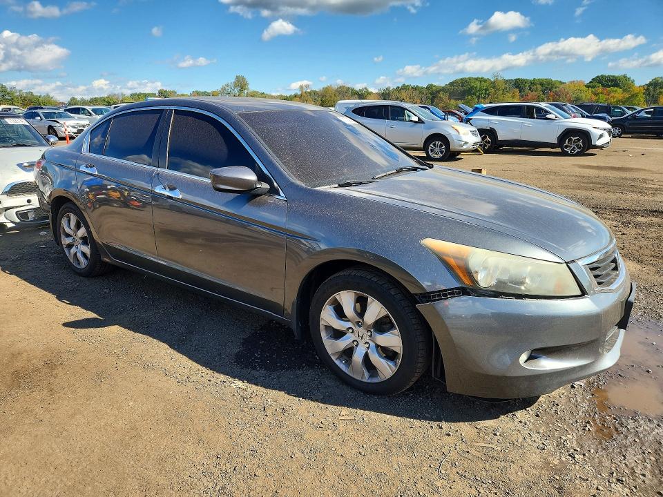 Снимка 4 от търг – 2008 HONDA ACCORD с VIN 1HGCP36898A081367