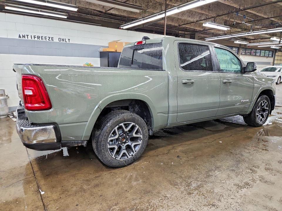 Снимка 3 от търг – 2026 RAM 1500 с VIN 1C6SRFJP7TN289468