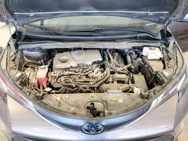 Photo 12 from auction – 2021 TOYOTA SIENNA with VIN 5TDJRKEC8MS037535