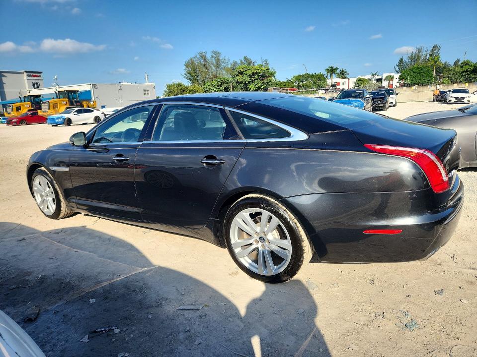 Photo 2 from auction – 2011 JAGUAR XJL with VIN SAJWA2GB9BLV08044