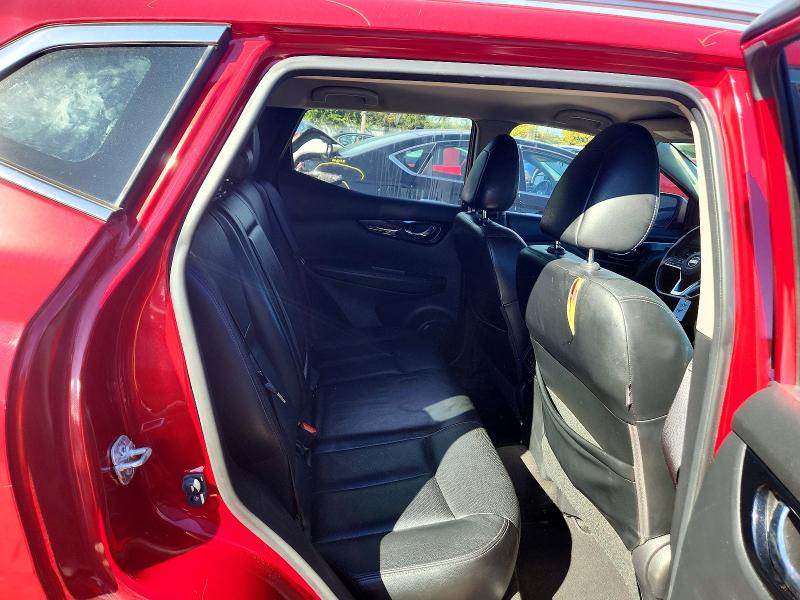 Снимка 11 от търг – 2017 NISSAN ROGUE SPORT с VIN JN1BJ1CP7HW016244