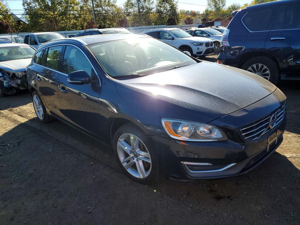 Foto 4 de la subasta – 2015 VOLVO V60 con VIN YV1612SK4F1245964