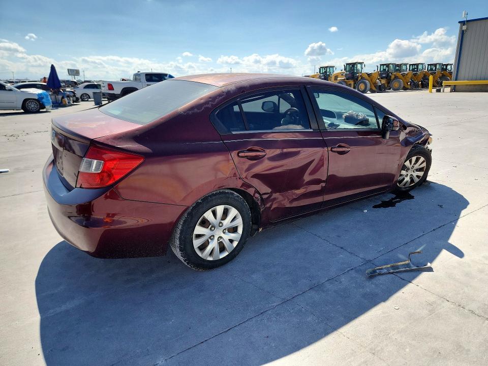 Снимка 3 от търг – 2012 HONDA CIVIC с VIN 2HGFB2F54CH584276