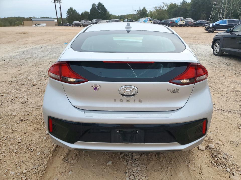 Снимка 6 от търг – 2017 HYUNDAI IONIQ с VIN KMHC65LC8HU052409
