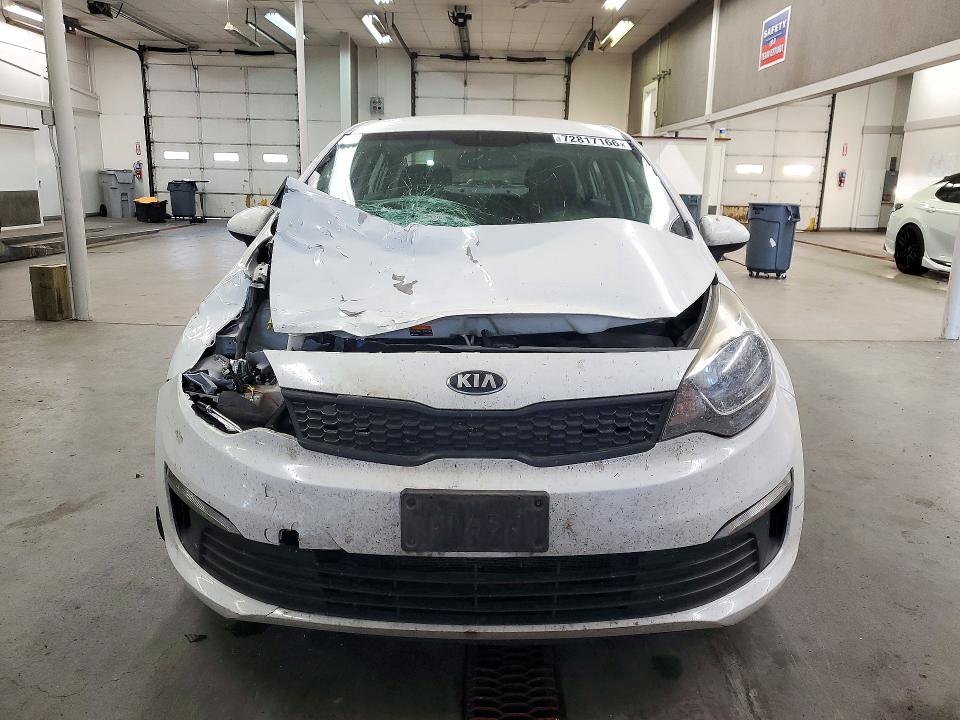 Снимка 5 от търг – 2017 KIA RIO с VIN KNADM4A36H6113530