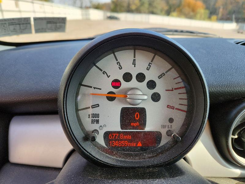 Photo 9 from auction – 2012 MINI COOPER with VIN WMWSU3C54CT185255