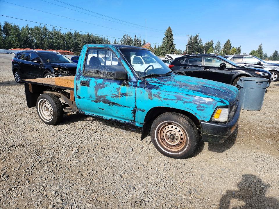 Photo 4 from auction – 1994 TOYOTA PICKUP with VIN JT4RN81A4R5198290