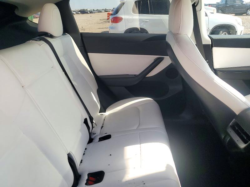 Снимка 10 от търг – 2021 TESLA MODEL Y с VIN 5YJYGDEE1MF217039