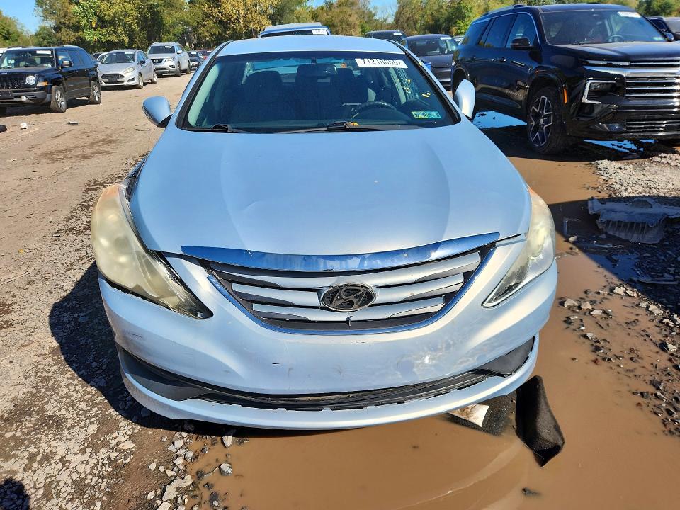 Photo 5 from auction – 2014 HYUNDAI SONATA with VIN 5NPEB4AC7EH836253