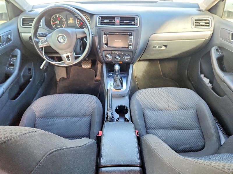 Photo 8 from auction – 2013 VOLKSWAGEN JETTA with VIN 3VWLX7AJ7DM355238