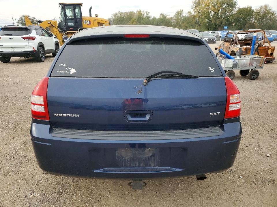 Снимка 6 от търг – 2005 DODGE MAGNUM с VIN 2D4FV48V35H529581