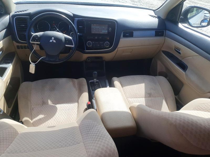 Photo 8 from auction – 2014 MITSUBISHI OUTLANDER with VIN JA4AD3A33EZ019142