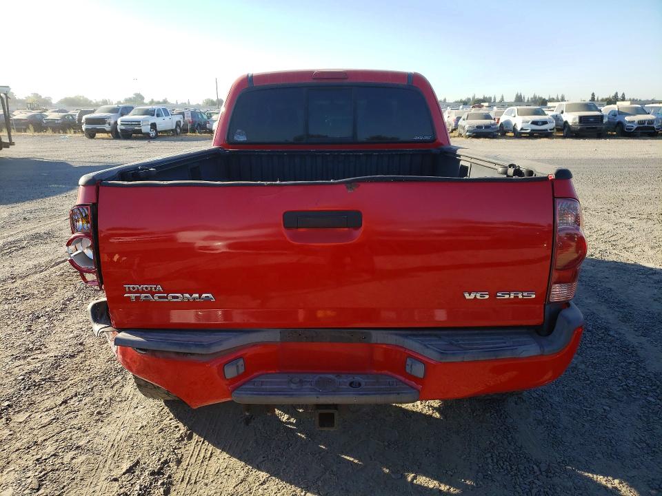 Снимка 6 от търг – 2006 TOYOTA TACOMA с VIN 5TEUU42N06Z158465