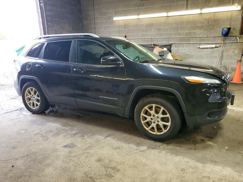 Foto 4 de la subasta – 2015 JEEP CHEROKEE con VIN 1C4PJMCBXFW792969